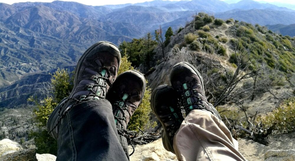 На что обратить внимание при выборе обуви для гор фото 1